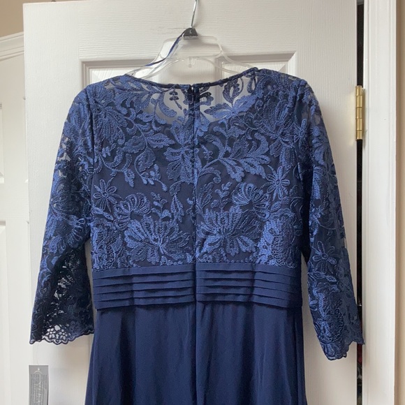 NWT - Alex Evenings Lace Top, Empire Waist, Long Chiffon Gown - Picture 8 of 8